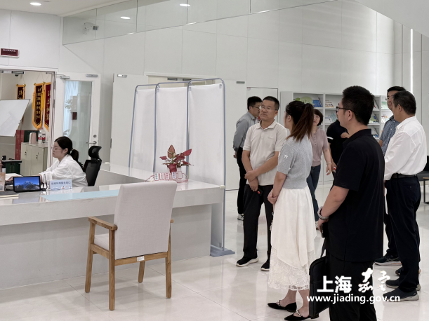 国能准能集团有限责任公司调研嘉定区档案局（馆）